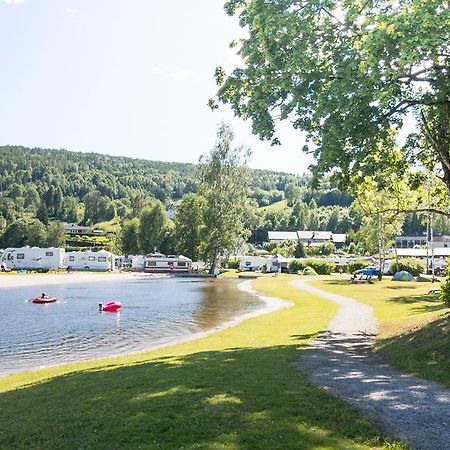 Beveroya Hytteutleie Og Camping ボー エクステリア 写真