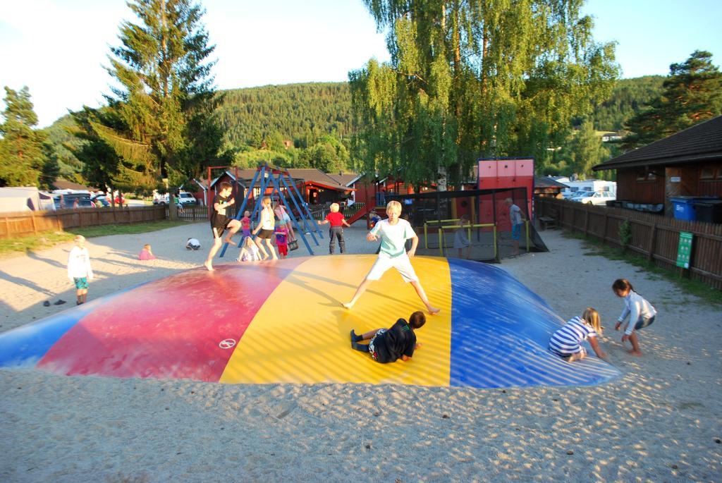 Beveroya Hytteutleie Og Camping ボー エクステリア 写真