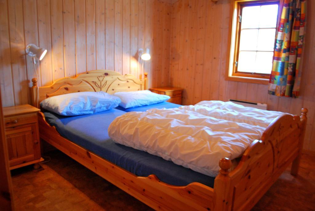 Beveroya Hytteutleie Og Camping ボー 部屋 写真